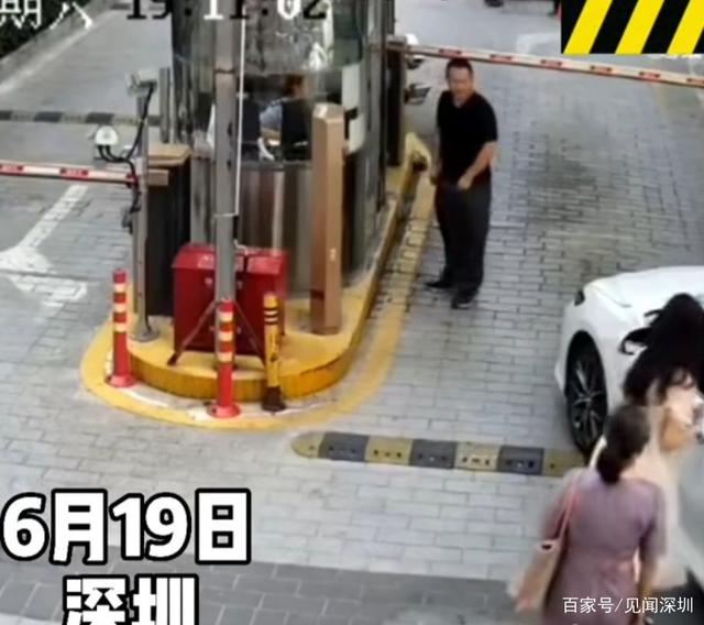 又是油門當剎車，深圳女司機剛啟動就撞翻崗亭，女保安員骨折受傷